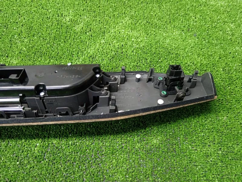 Консоль центральная