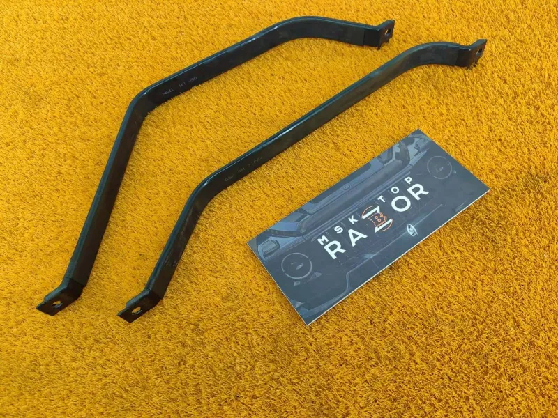 Крепление топливного бака