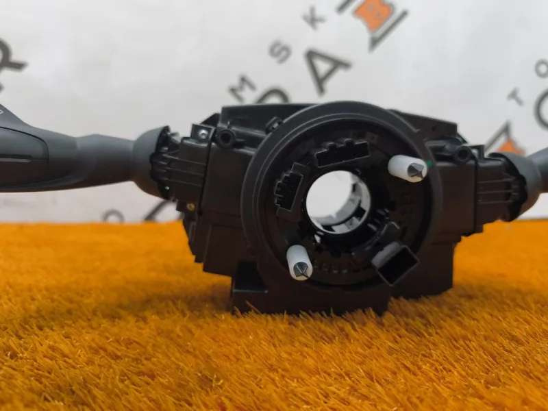 Подрулевой переключатель