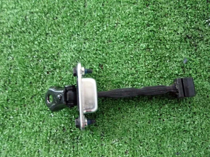 Ограничитель двери