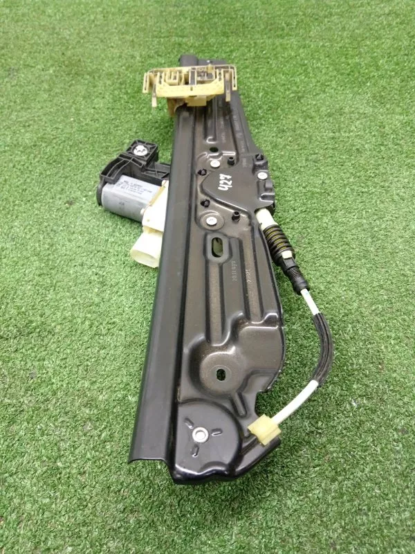 Стеклоподъемник BMW 5-Series 2011 51357182614 F10, задний правый