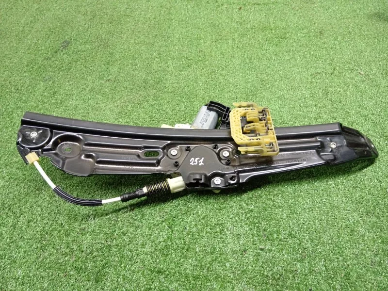 Стеклоподъемник BMW 5-Series 2011 51357182614 F10/F11, задний правый