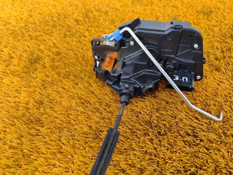 Замок двери