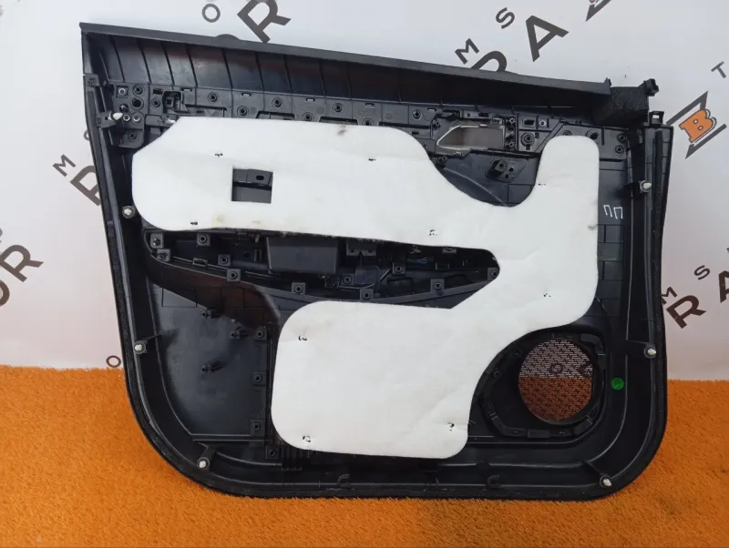 Обшивка двери