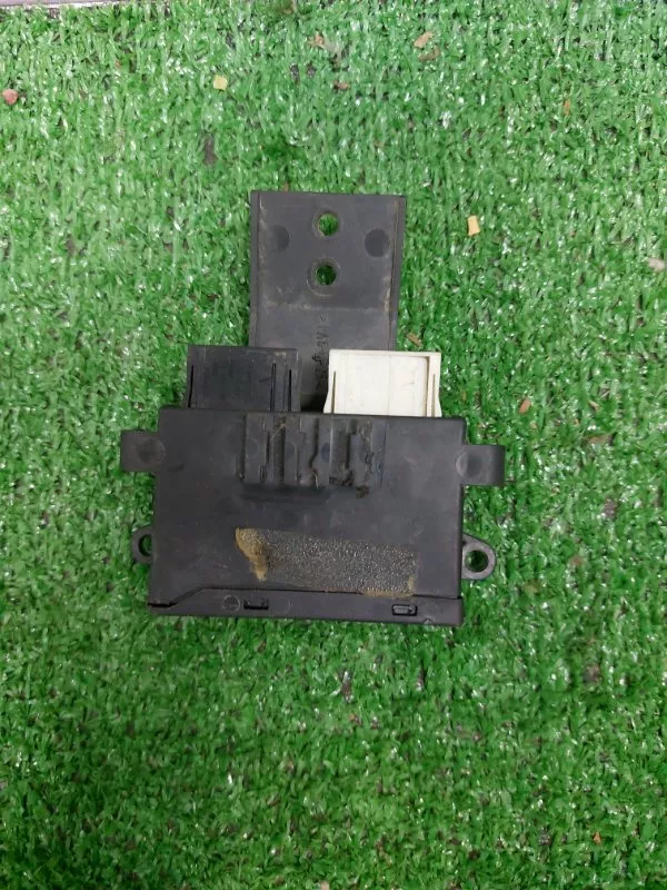 Блок управления зеркалами