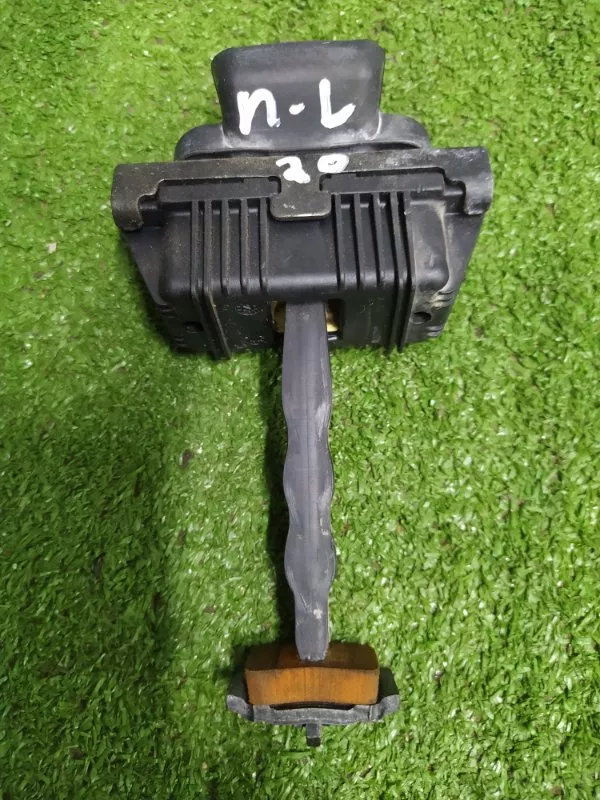 Ограничитель двери