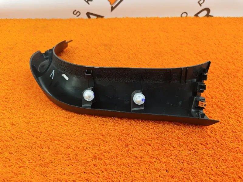 Обшивка багажника