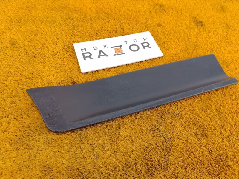 Молдинг двери