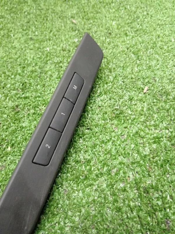 Кнопка памяти сидений