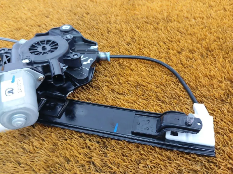 Стеклоподъемник