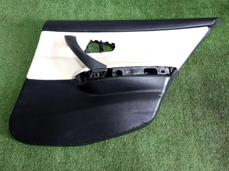 Обшивка двери