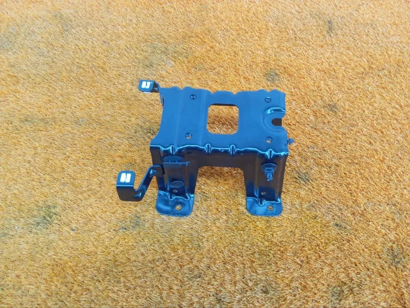 Кронштейн подлокотника