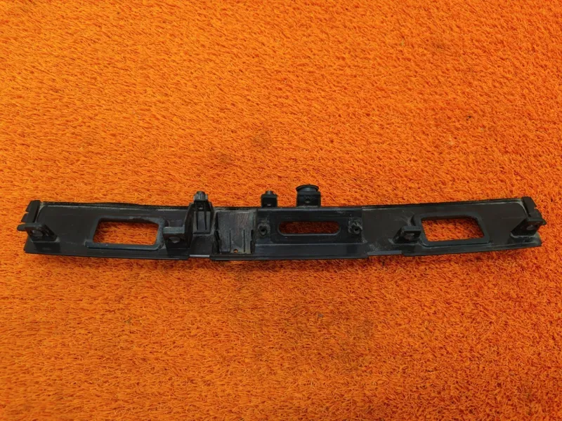 Накладка крышки багажника