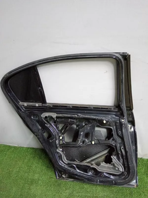Дверь BMW 3-Series 2007 41007203647 E90, задняя левая