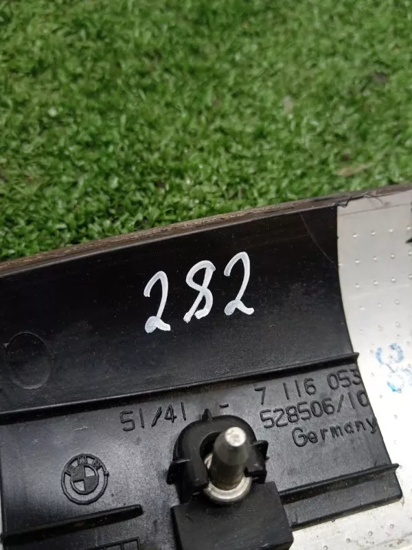 Накладка двери декоративная