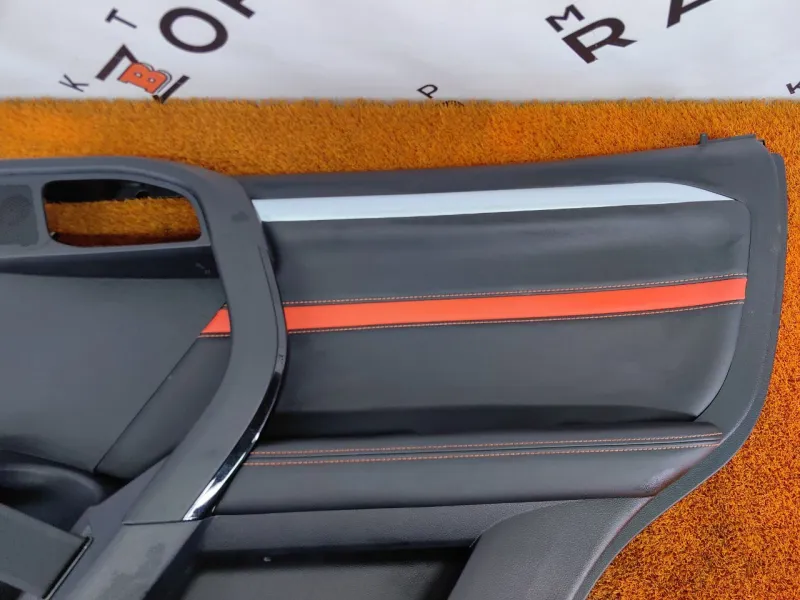 Обшивка двери