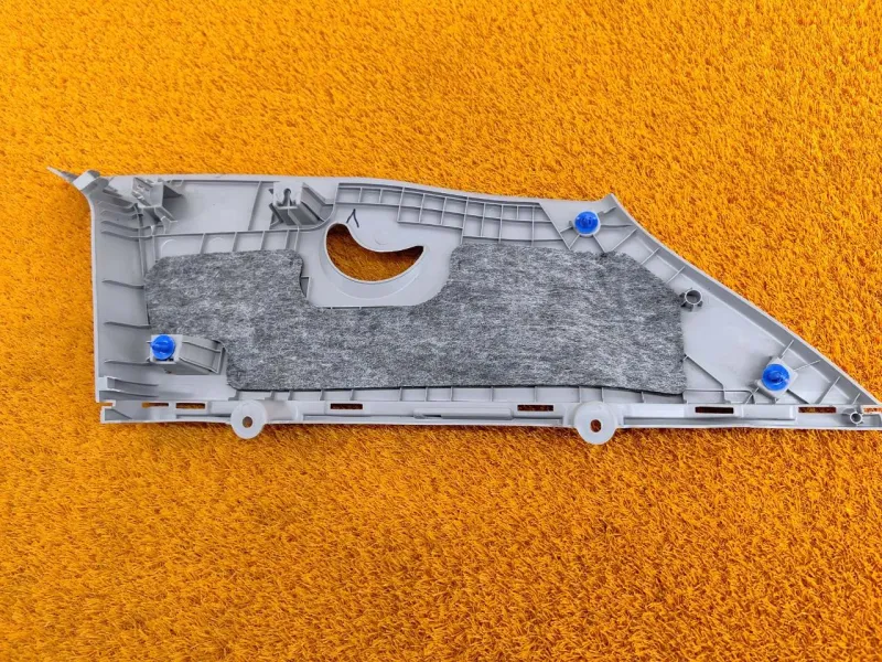 Накладка на стойку кузова