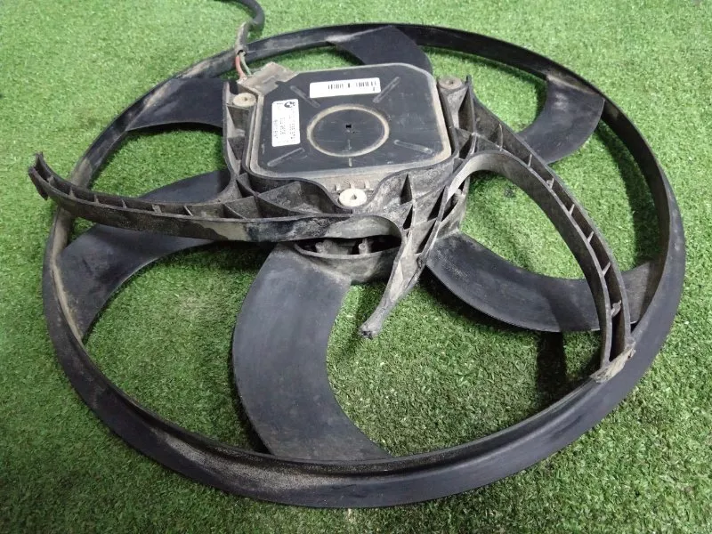 Вентилятор Радиатора BMW X1 2011 67327588974 E84 N47D20C 75397700