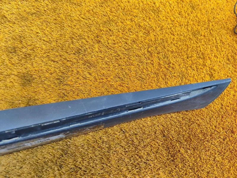 Молдинг двери