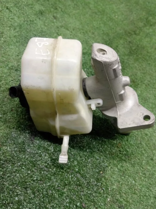 Главный тормозной цилиндр