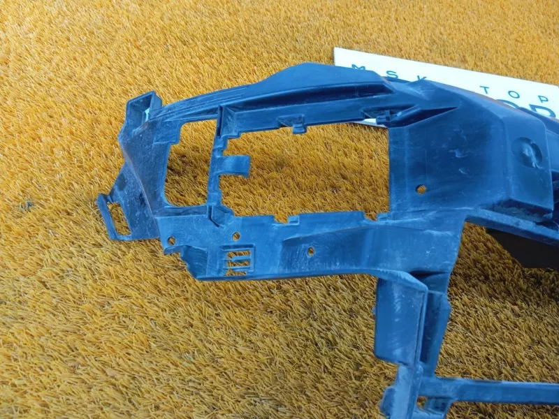 Крепление бампера BMW X3 2018 13960514 G01 B47, переднее правое