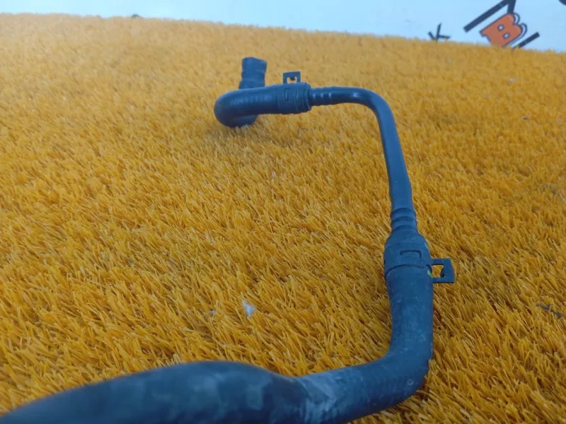 Патрубок радиатора