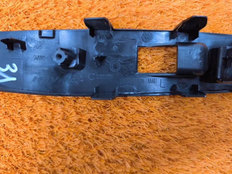 Молдинг двери