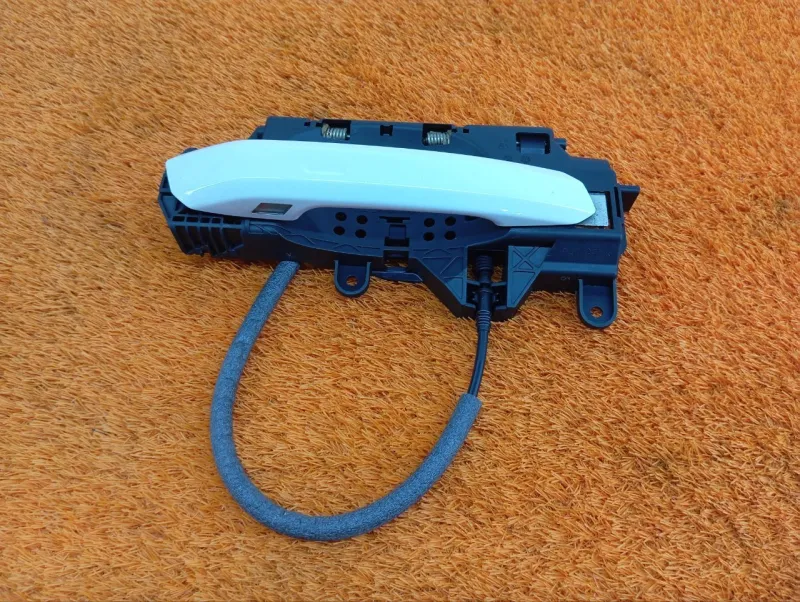 Ручка двери внешняя