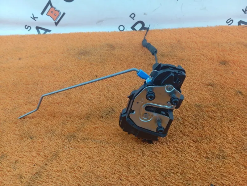 Замок двери