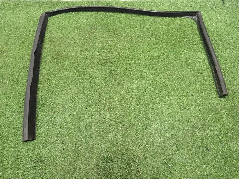 Уплотнитель стекла двери