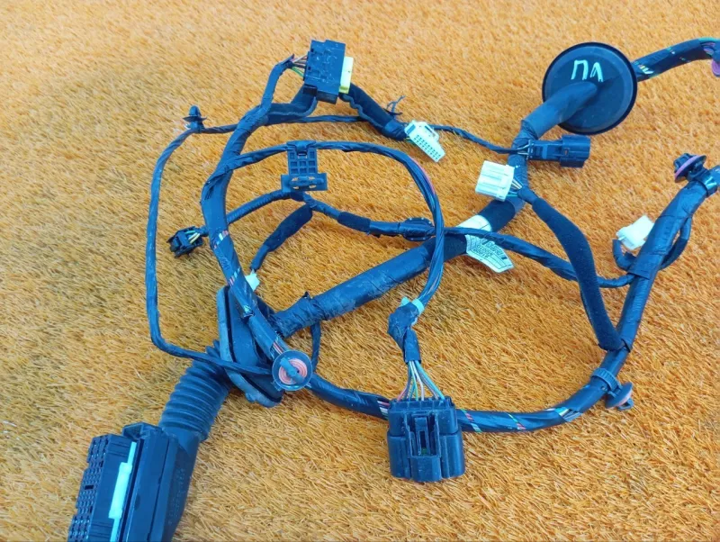 Проводка двери