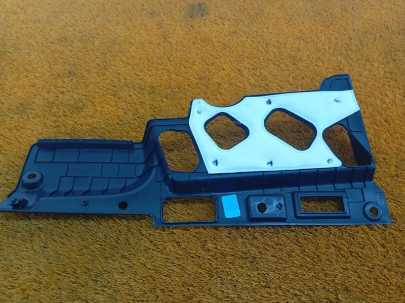 Накладка на торпедо