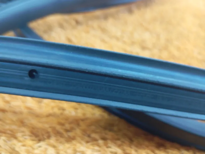 Уплотнитель двери