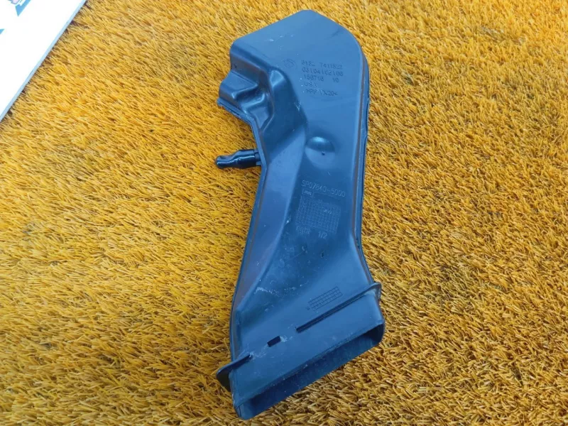 Водосток BMW X3 2018 51327411522 G01 B47