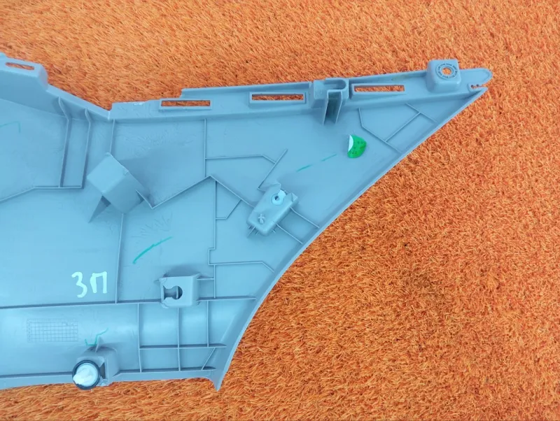 Накладка на стойку кузова