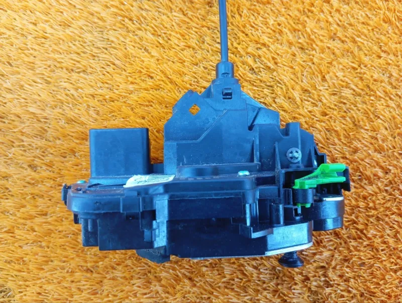 Замок двери