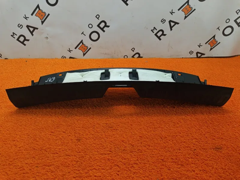 Накладка замка багажника