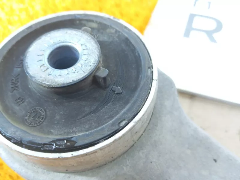 Рычаг подвески