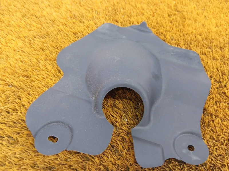 Кожух рулевой колонки