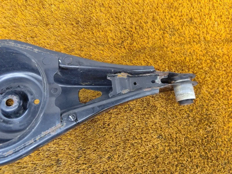 Рычаг подвески