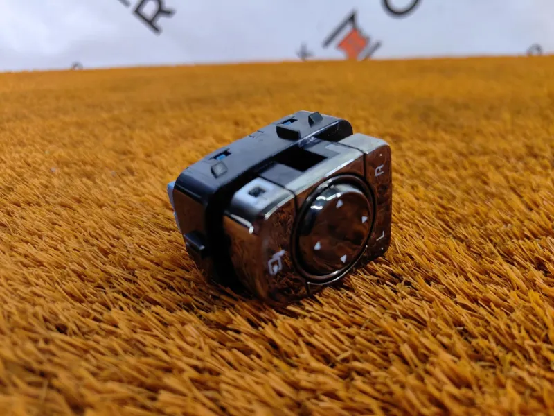 Джойстик регулировки зеркал