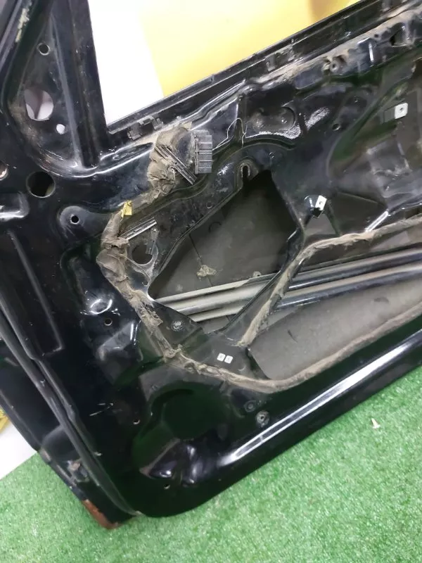 Дверь BMW 3-Series 1999 41517034152 E46, передняя правая