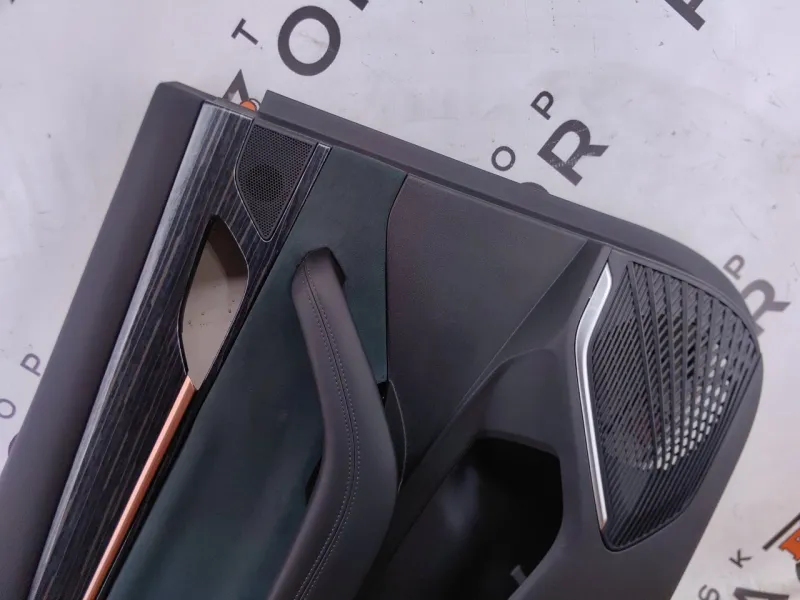 Обшивка двери