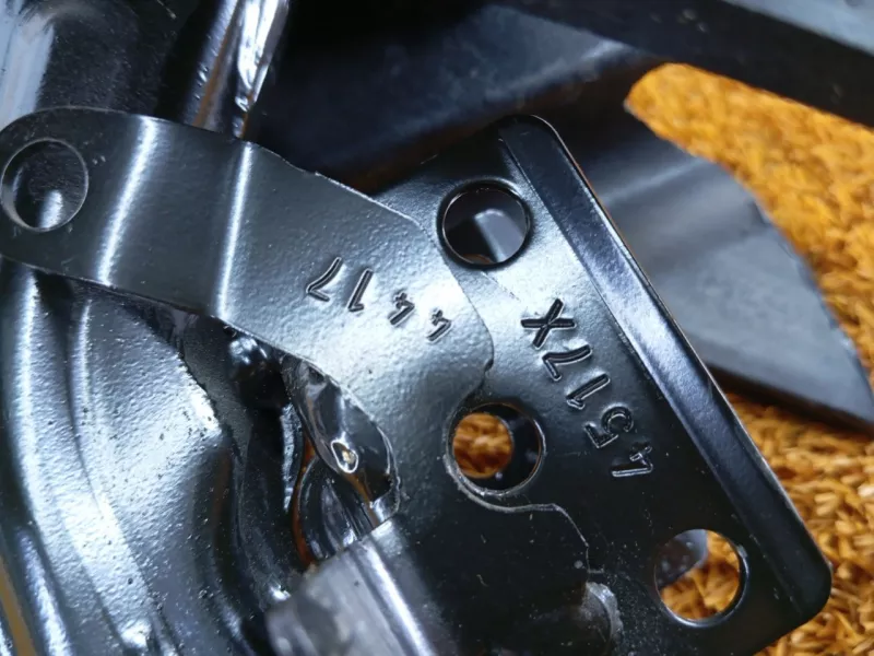 Педаль тормоза