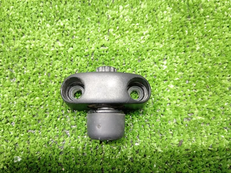 Отбойник крышки багажника