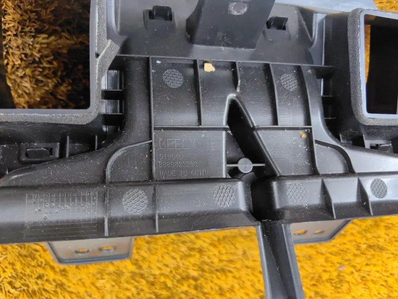 Воздуховод салона