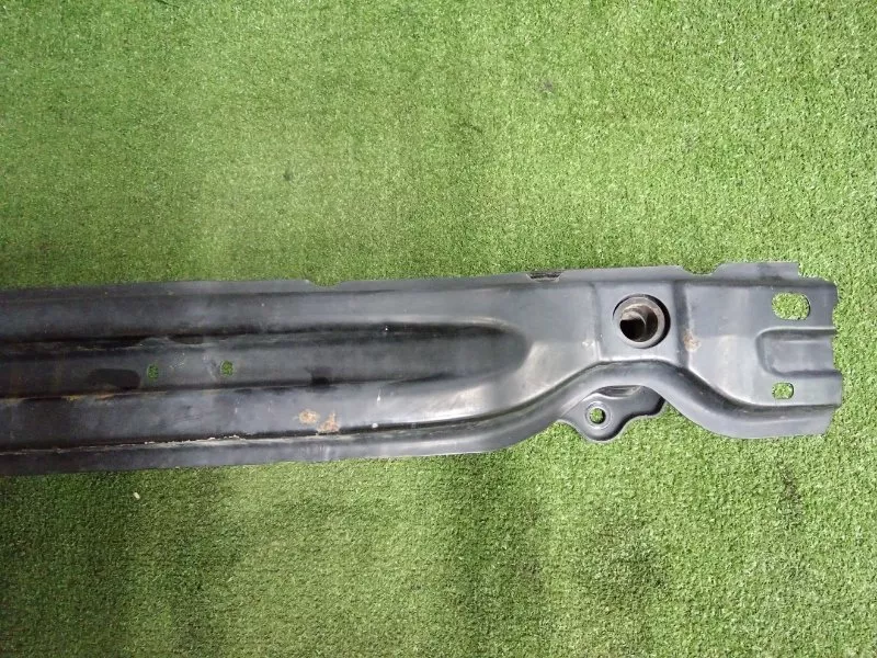 Усилитель бампера