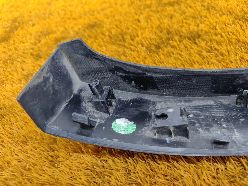 Молдинг двери