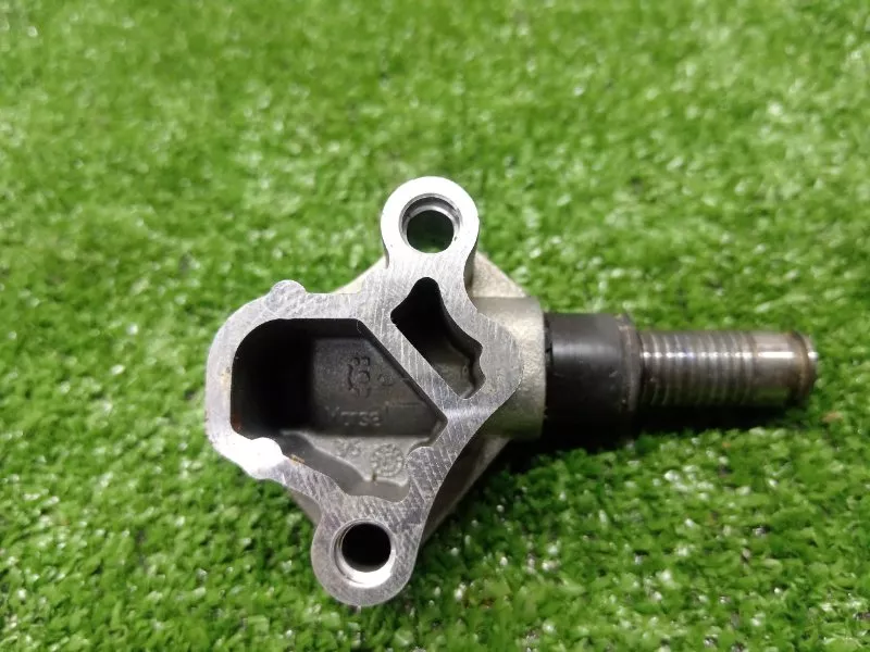 Натяжитель цепи ГРМ