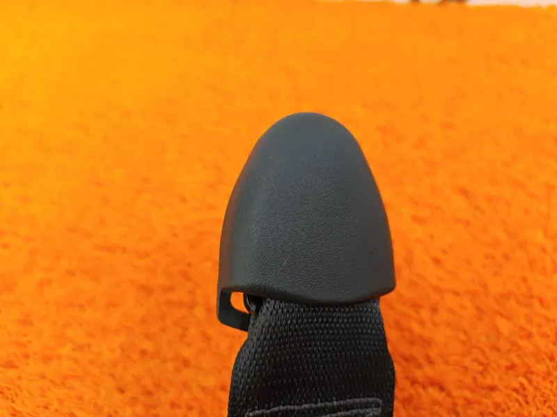 Ремень безопасности